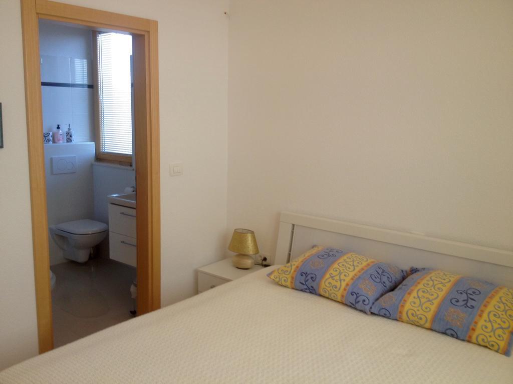 Apartment Mara Petrcane Cameră foto